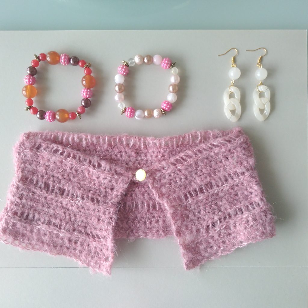 COL DELICATESSE MOTIF DENTELLES