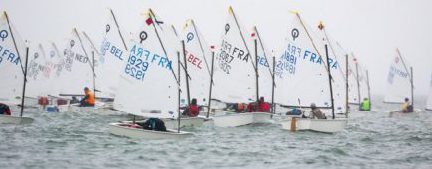 Les CM1 CM2 découvrent la voile