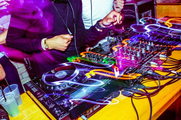TECHNO/DANCE